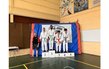 Samedi 17 mai 2025.
Tournoi des ceintures de couleur aux Andelys (27).
Bernard FOLLEA 1er